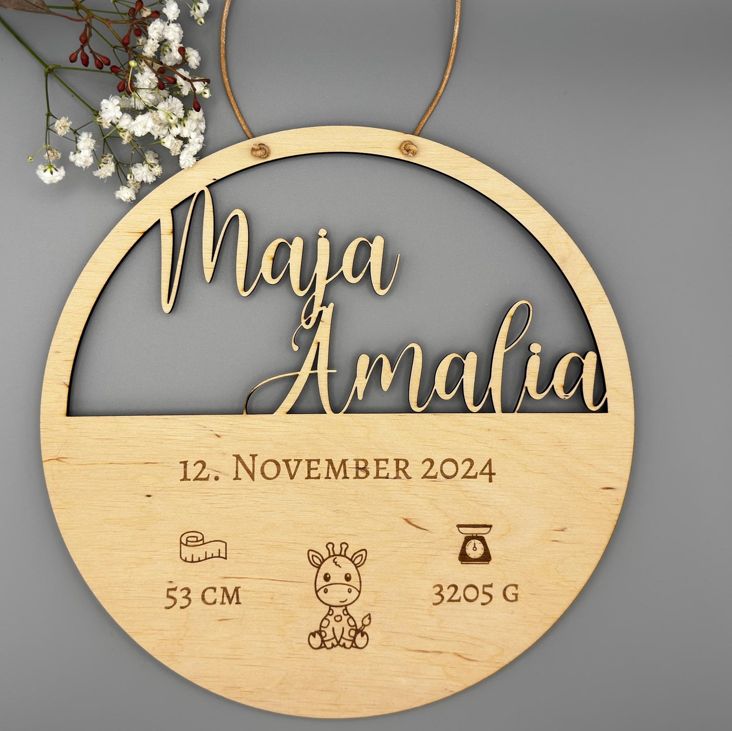 Personalisiertes Geburtsschild, Geschenk aus Holz mit Namen, Wanddeko, Namensschild oder Traumfänger, Geschenk Geburt & Taufe | ø 25 cm