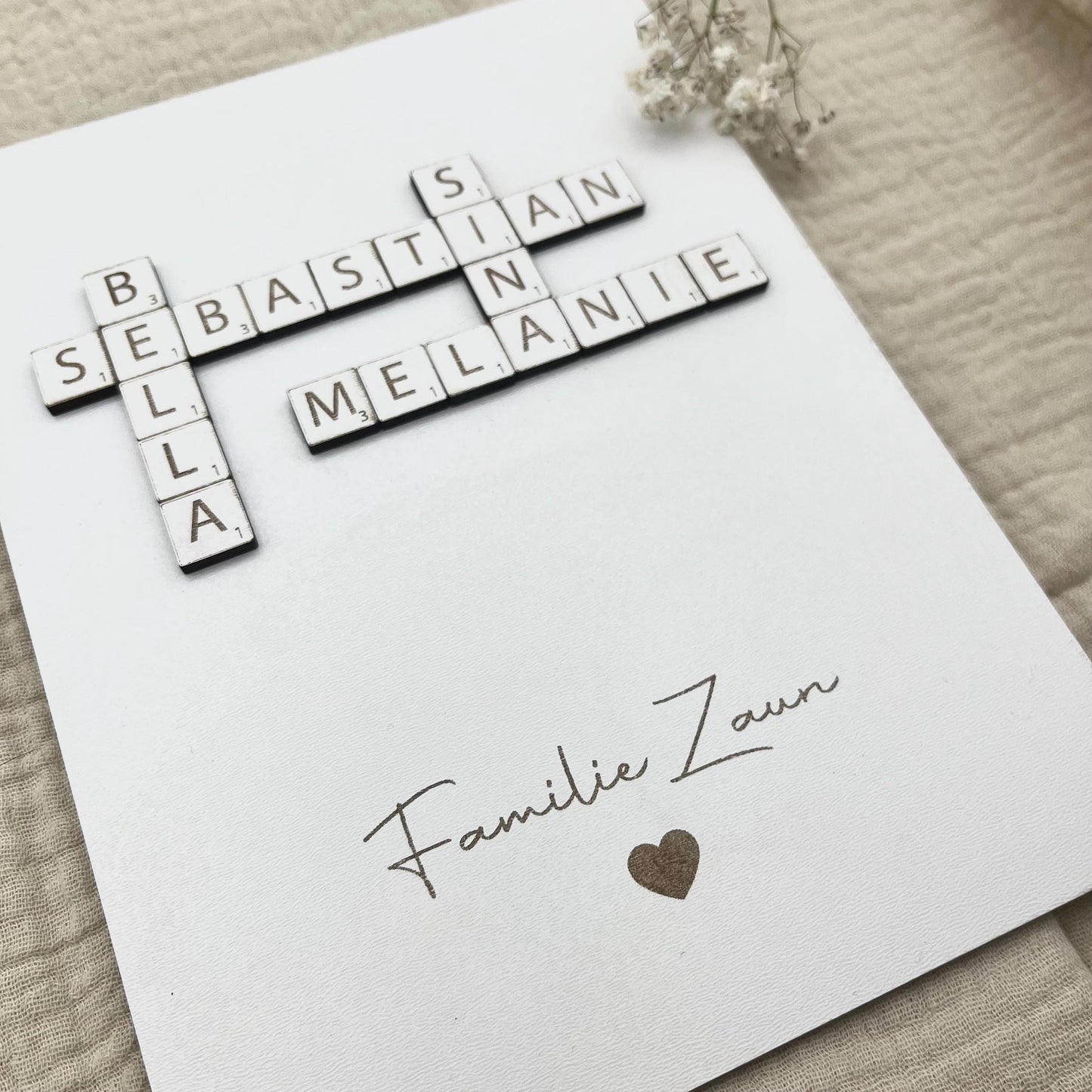 Geschenk Familie Personalisiertes Scrabble Wandbild für Hochzeit, Geburt, Muttertag, Valentinstag, Ostern, Weihnachten
