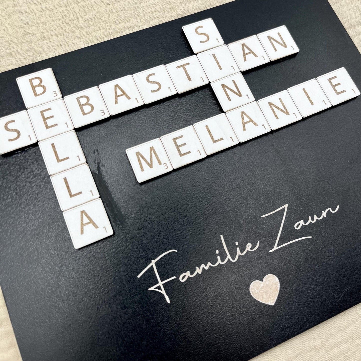 Personalisiertes Familienbild Scrabble Geschenk Hochzeit, Familie, Muttertag, Valentinstag, Ostern, Weihnachten, Vatertag, Mama, Papa, Oma