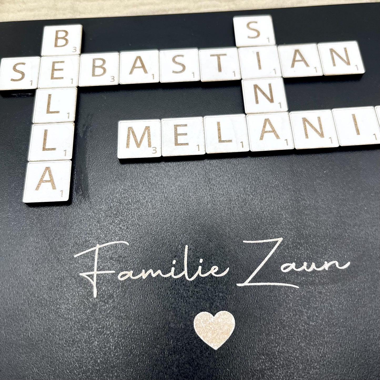 Personalisiertes Familienbild Scrabble Geschenk Hochzeit, Familie, Muttertag, Valentinstag, Ostern, Weihnachten, Vatertag, Mama, Papa, Oma