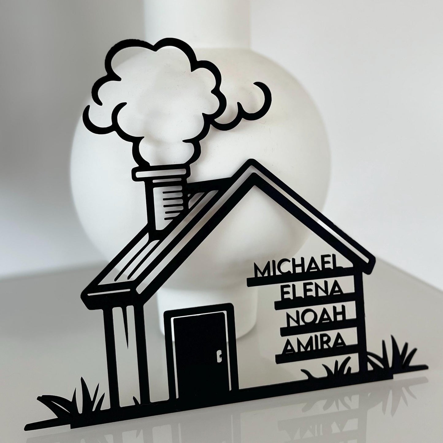 Familienschild personalisiert Hausform, stilvolles Richtfest Geschenk & Einzug Deko, individuelles Holzschild mit Vornamen
