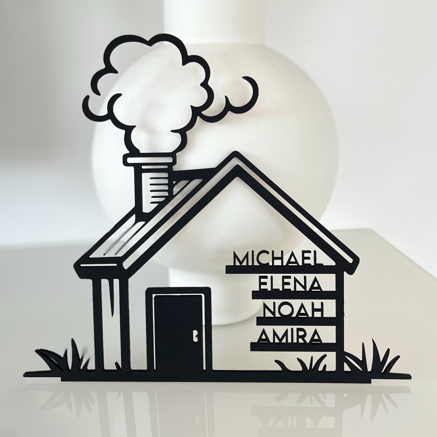 Familienschild personalisiert Hausform, stilvolles Richtfest Geschenk & Einzug Deko, individuelles Holzschild mit Vornamen