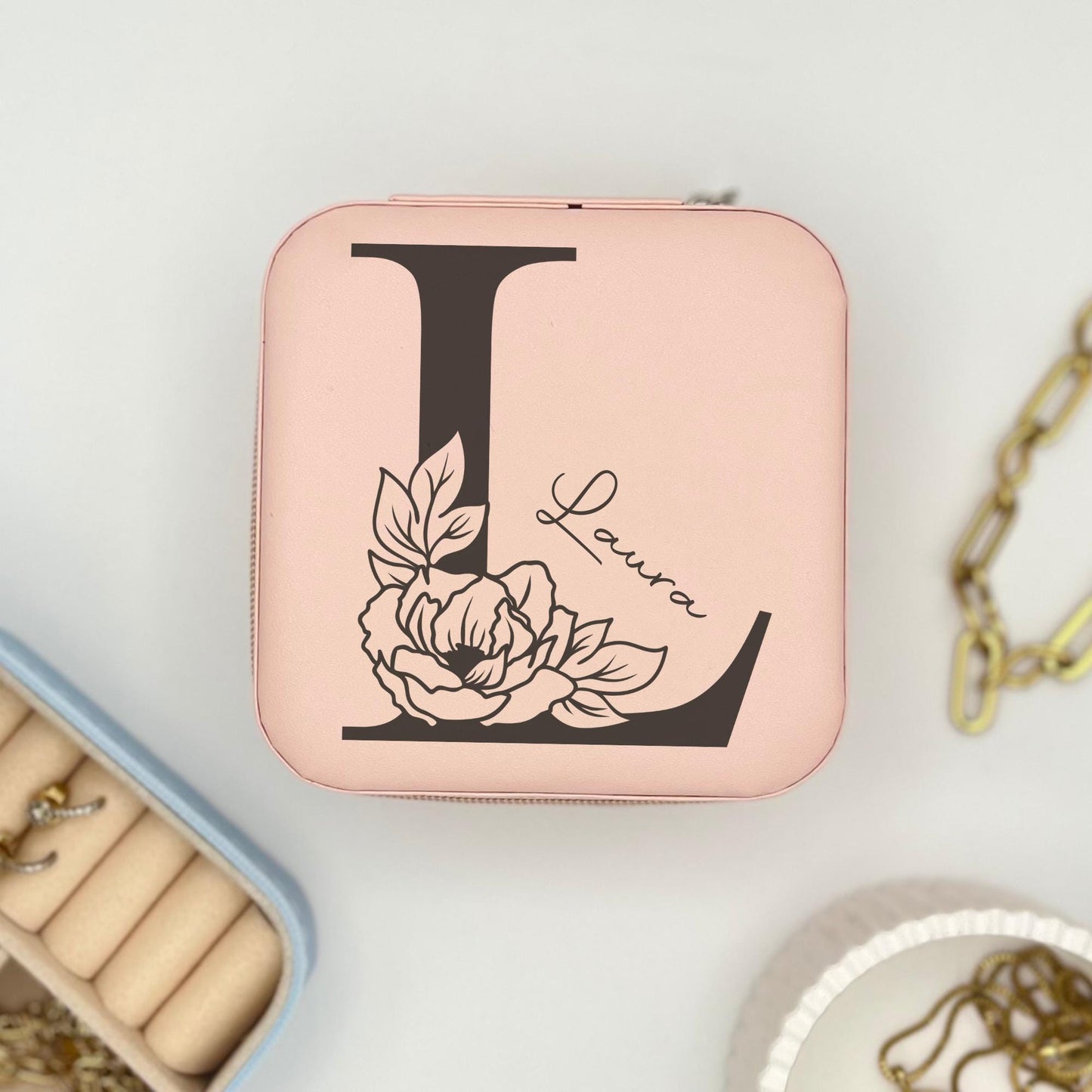 Personalisierte Schmuckbox Schmuckkästchen mit Monogramm & Namensgravur Schmuckaufbewahrung Geschenk für Mama, Freundin, Trauzeugin