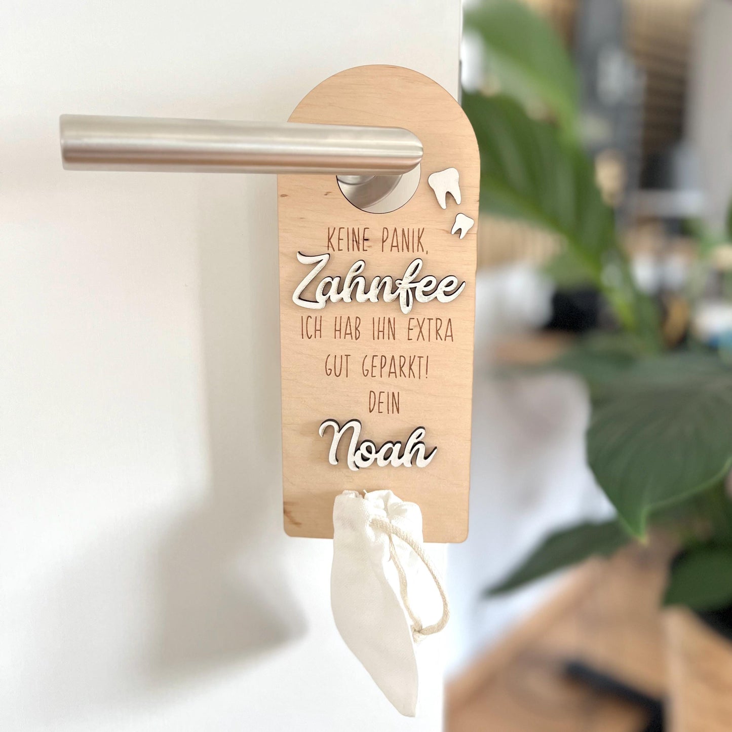 Zahnfee Türhänger Holz personalisiert Geschenk Wackelzahn & Milchzahn Aufbewahrung, Kinderzimmer Deko mit 3D Name und Beutel