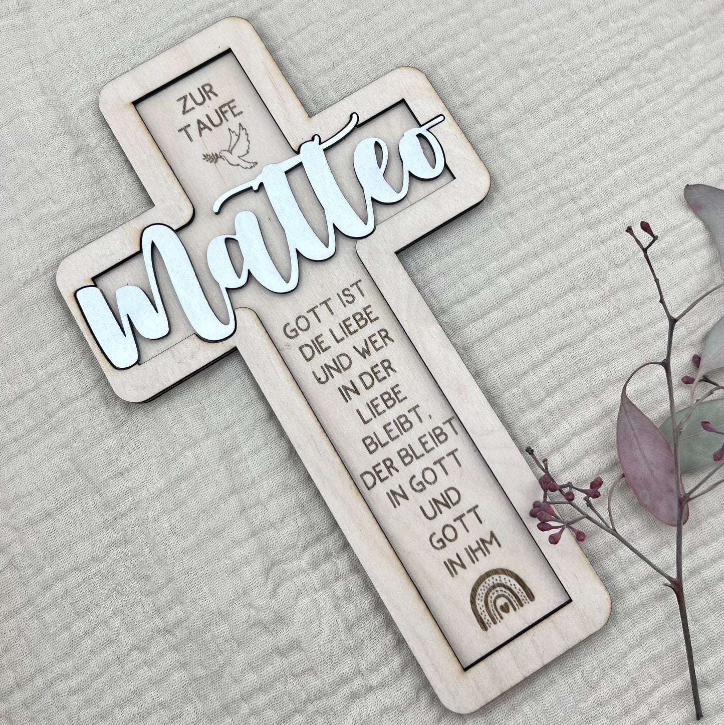 Taufkreuz aus Holz personalisiert – 3D-Rahmen mit Name, Datum & Taufspruch