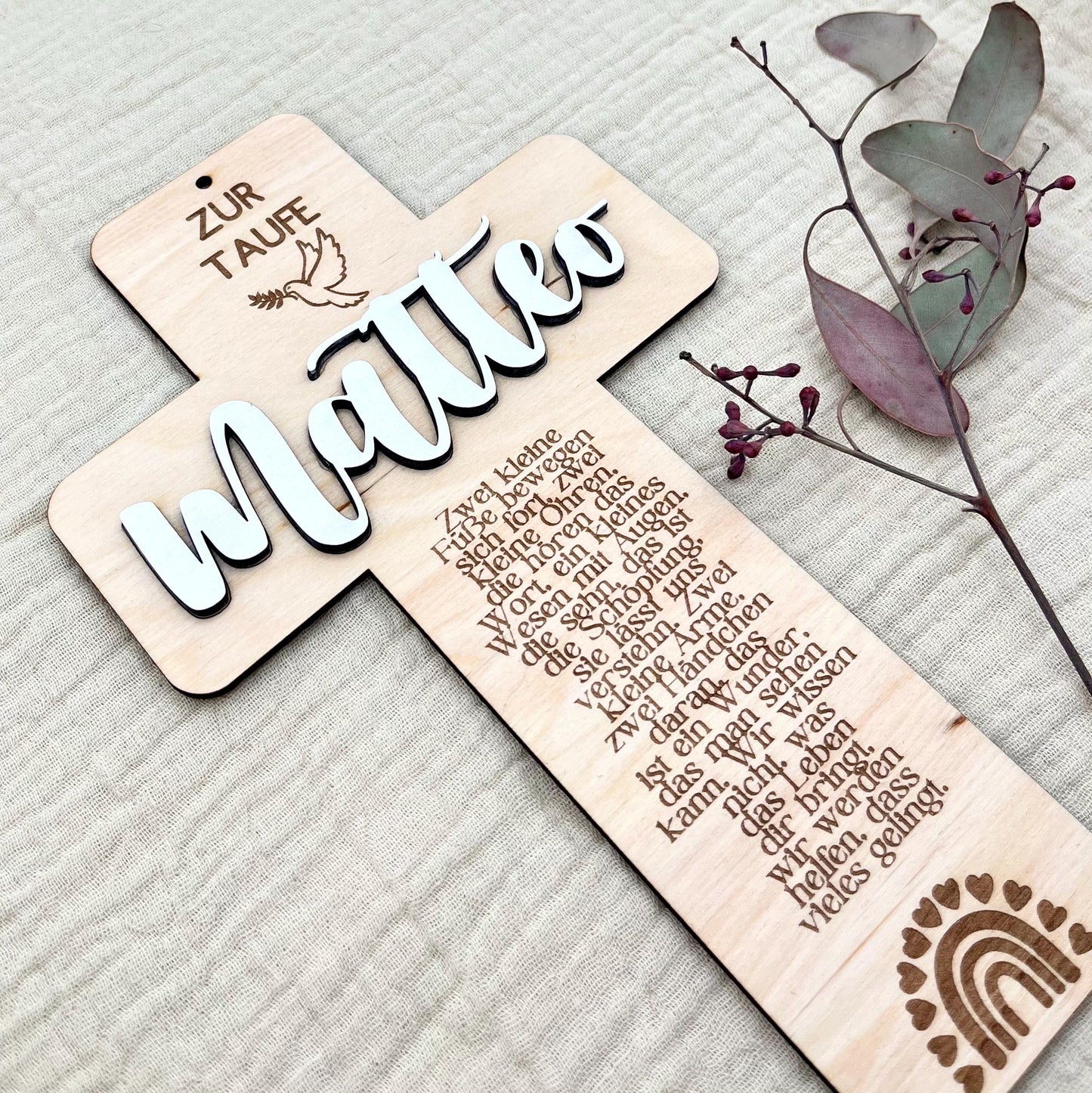 Taufkreuz aus Holz personalisiert – Geschenk zur Taufe, Geburt & Erinnerung