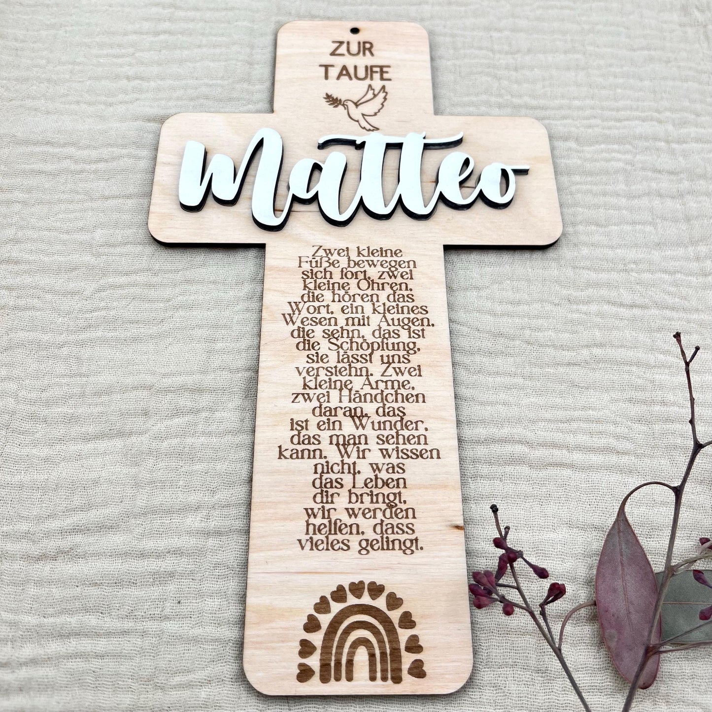 Taufkreuz aus Holz personalisiert – Geschenk zur Taufe, Geburt & Erinnerung