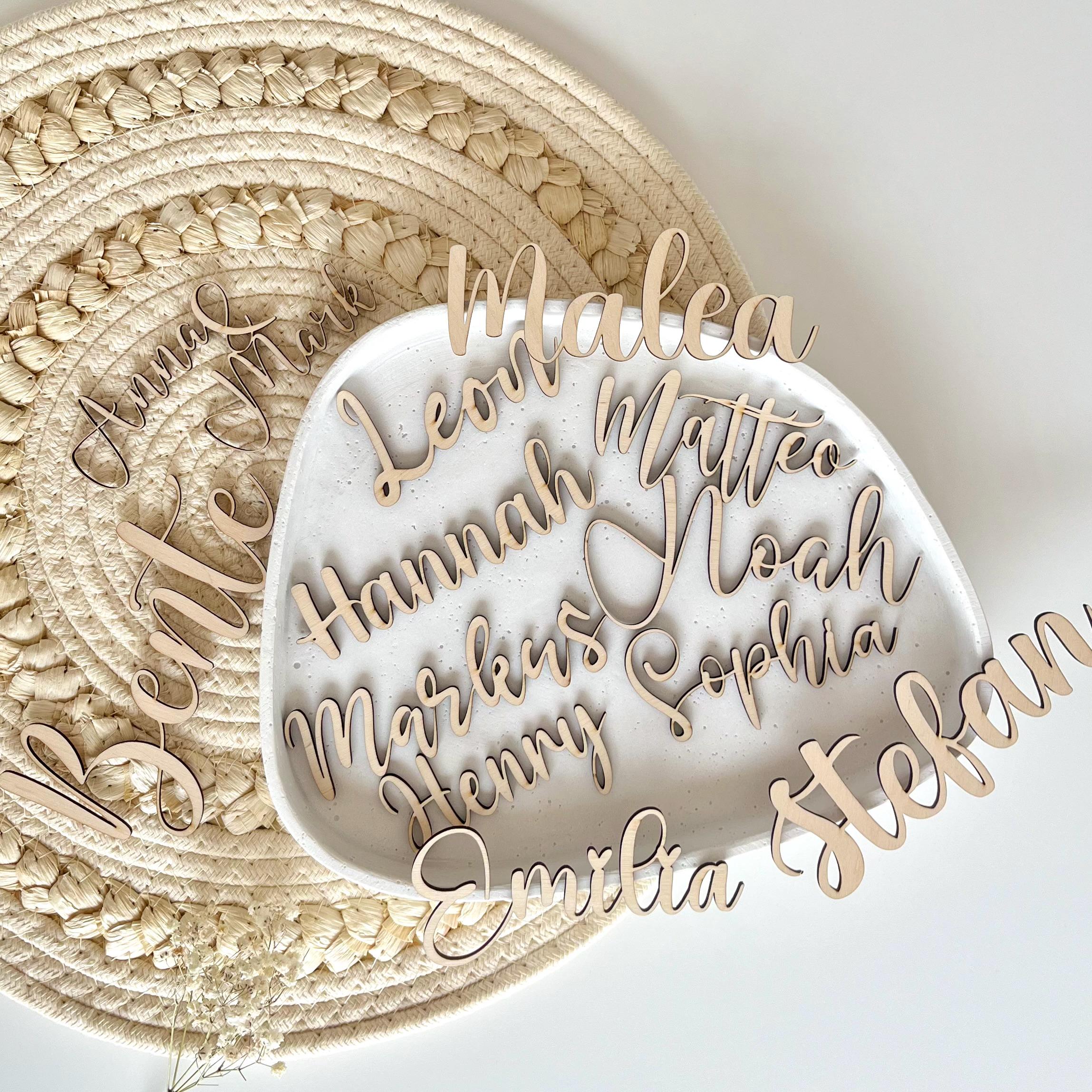 Platzkärtchen Schriftzug Name aus Holz 5 mm Personalisierte Tischdekoration Hochzeit, Taufe, Geburtstag, Weihnachten, Feste Birkenholz