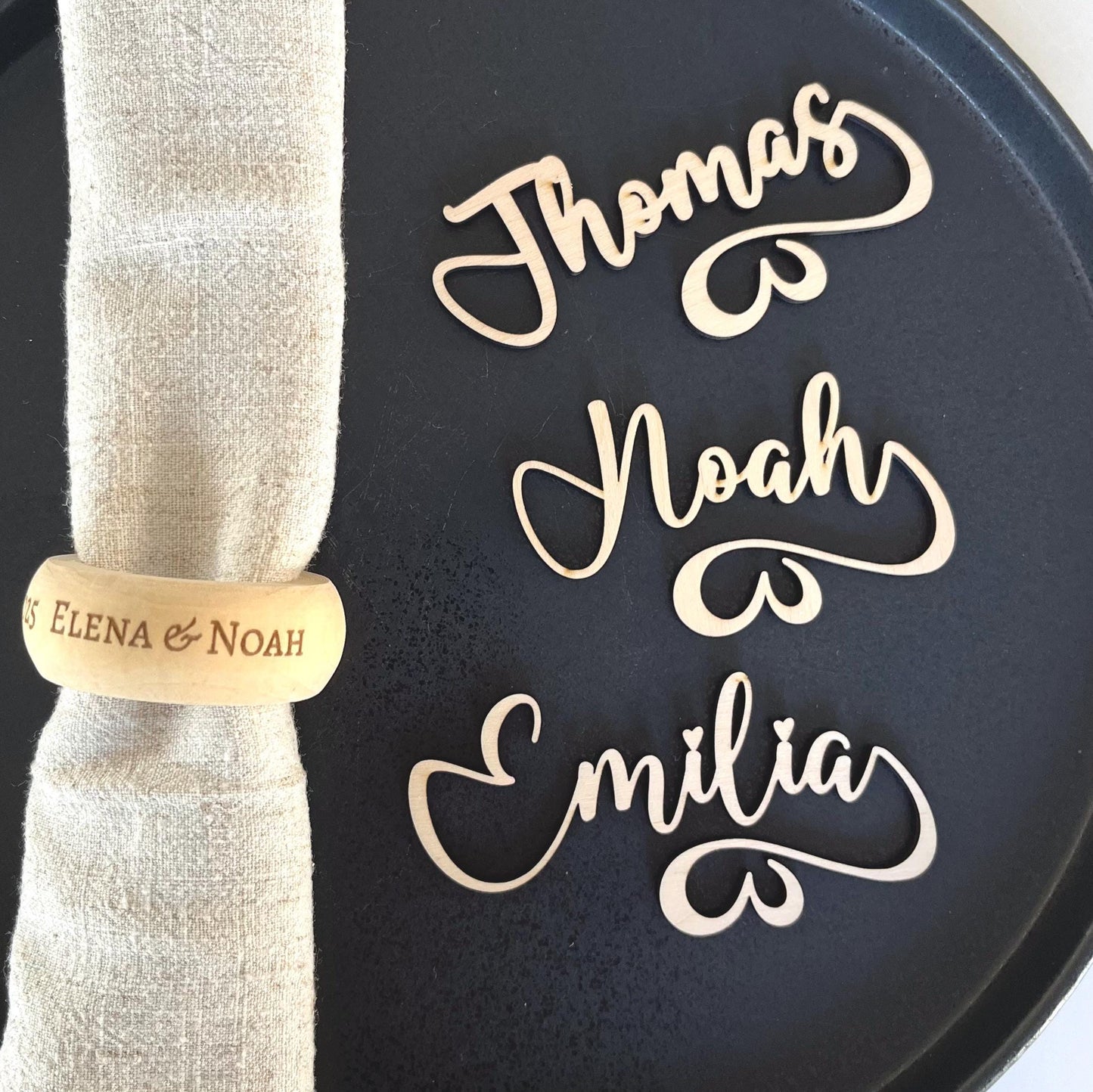 Platzkarten Holz für Gläser - Personalisiertes Namensschild Tischkarte | Tischdeko Hochzeit, Taufe, Geburtstag | Schriftzug Name aus Holz