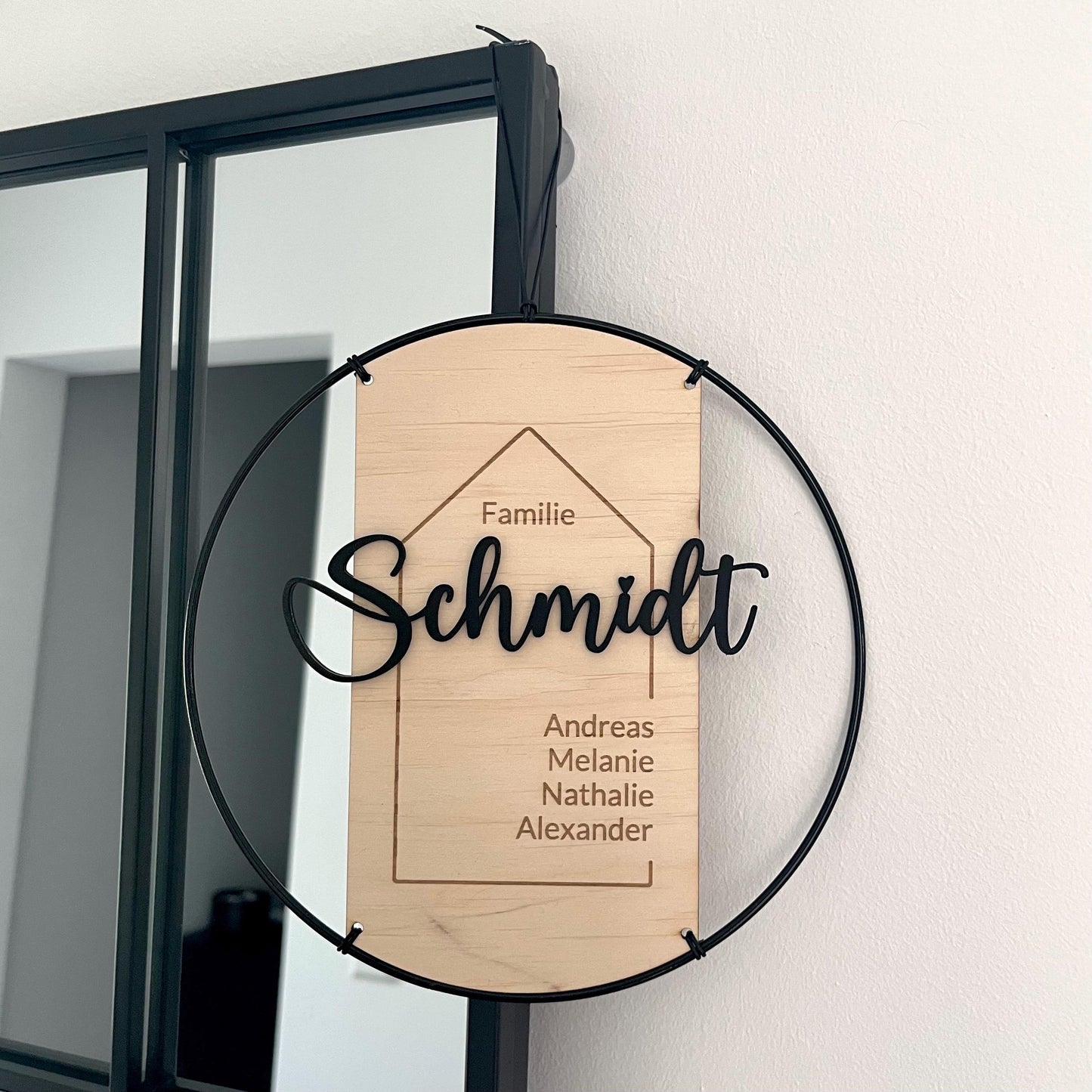 Türschild Familie personalisierte geschenkideen minimalistisch & modern Holz Metallring Nachname mit 3D Effekt individueller Türkranz