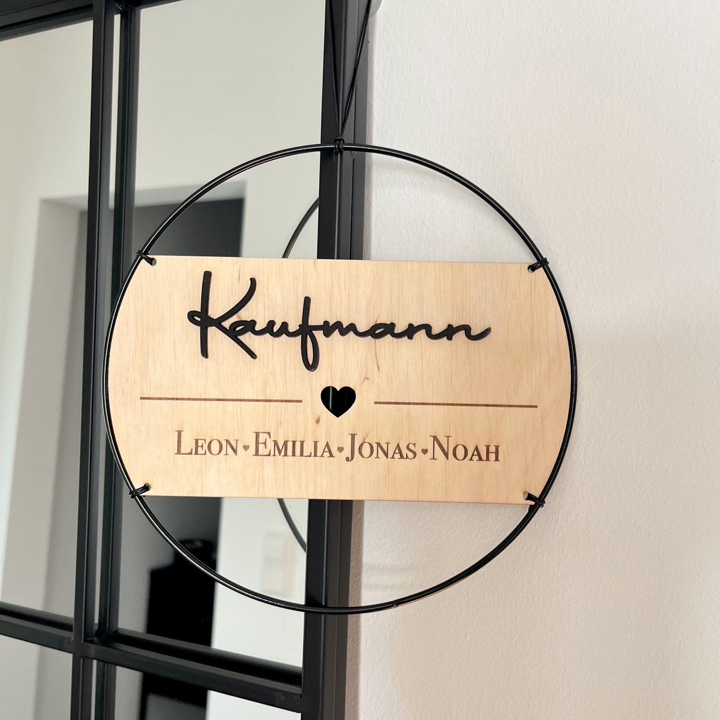 Einzugsgeschenk Haus Einweihungsgeschenk Geschenk zum Einzug Umzug personalisiertes Familienschild im Metallring Türkranz Familienschild