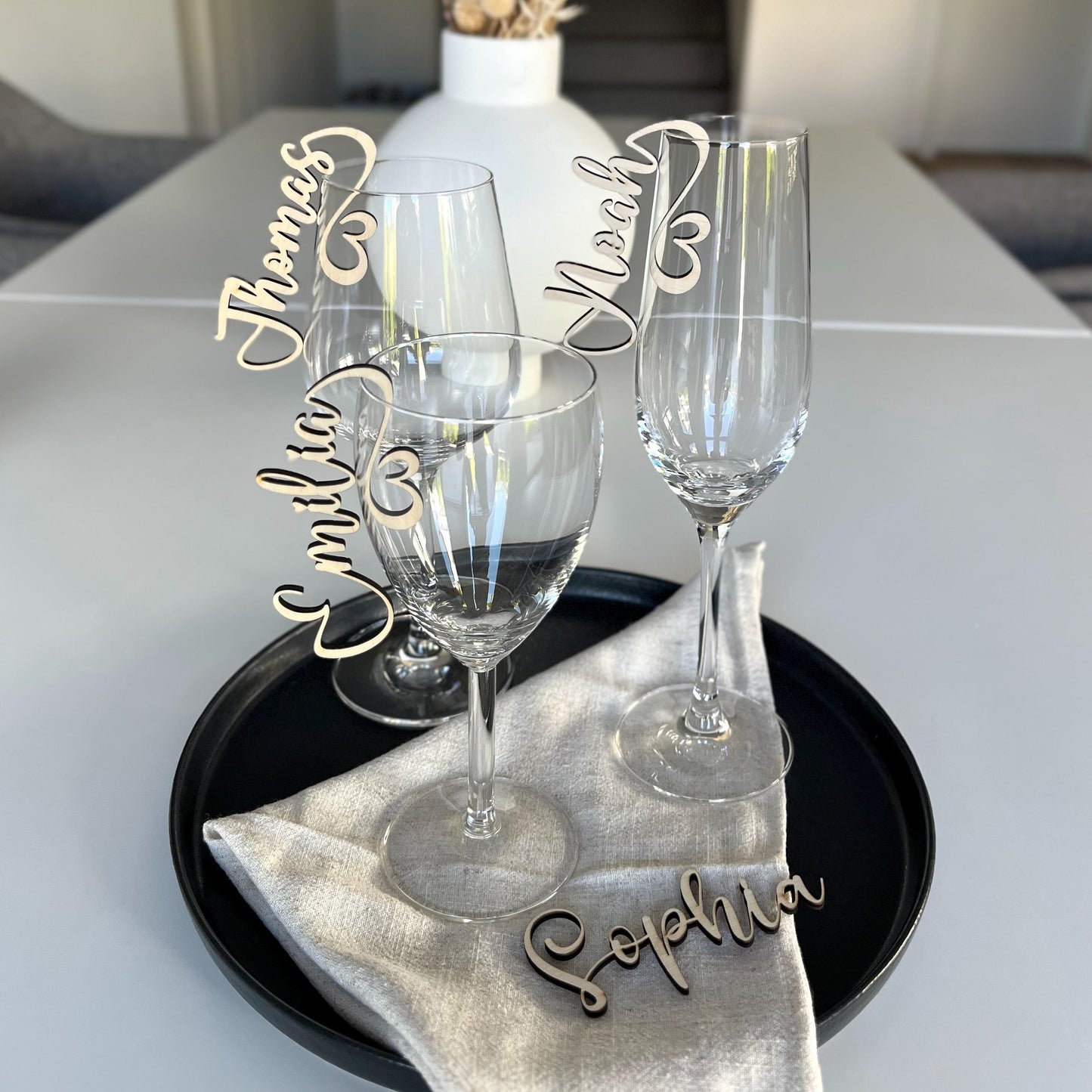 Platzkarten Holz Personalisiertes Namensschild Hochzeit | Tischkarte Schriftzug Holz | Tischdeko & Namensschilder 5mm