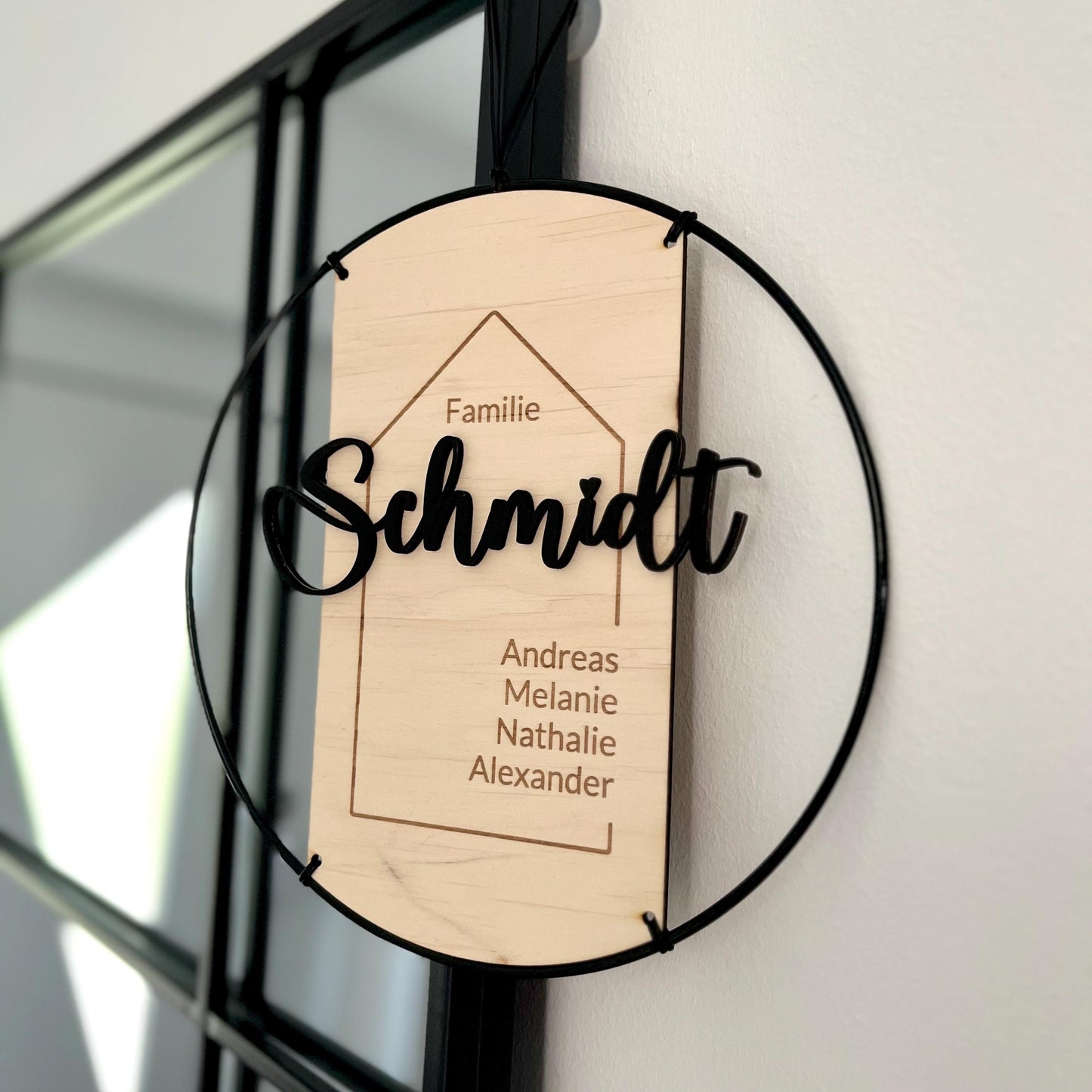 Türschild Familie personalisierte geschenkideen minimalistisch & modern Holz Metallring Nachname mit 3D Effekt individueller Türkranz