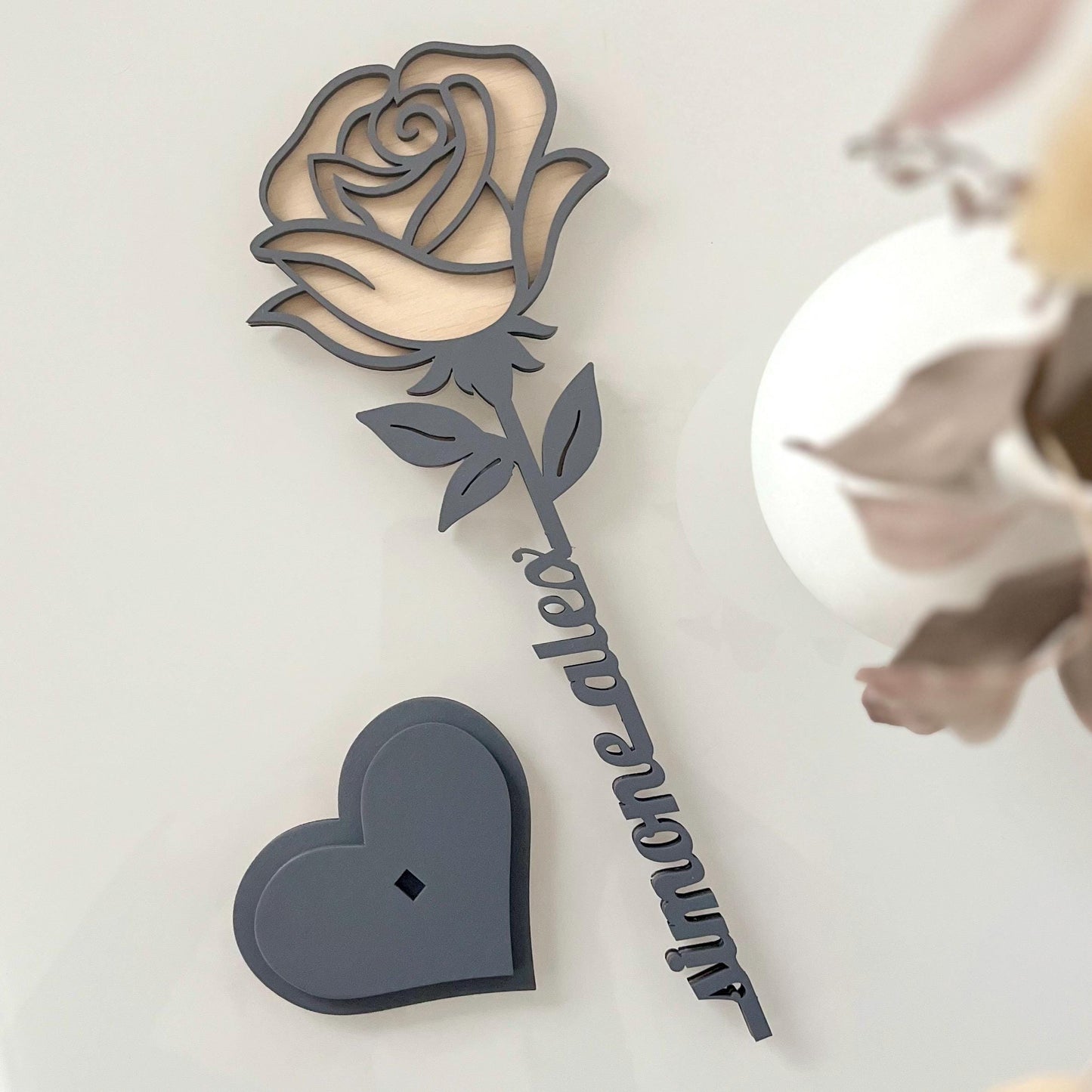Personalisierte Rose aus Holz Geschenkidee für Paare, Hochzeit & Jahrestag | Valentinstag Geschenk Rose | Romantisches Blumengeschenk