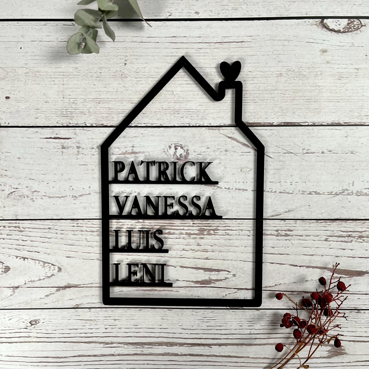 Geschenk zum Einzug & Familie Personalisiertes Schild Holzhaus mit Namen | Familiengeschenk | Richtfest Einweihungsgeschenk