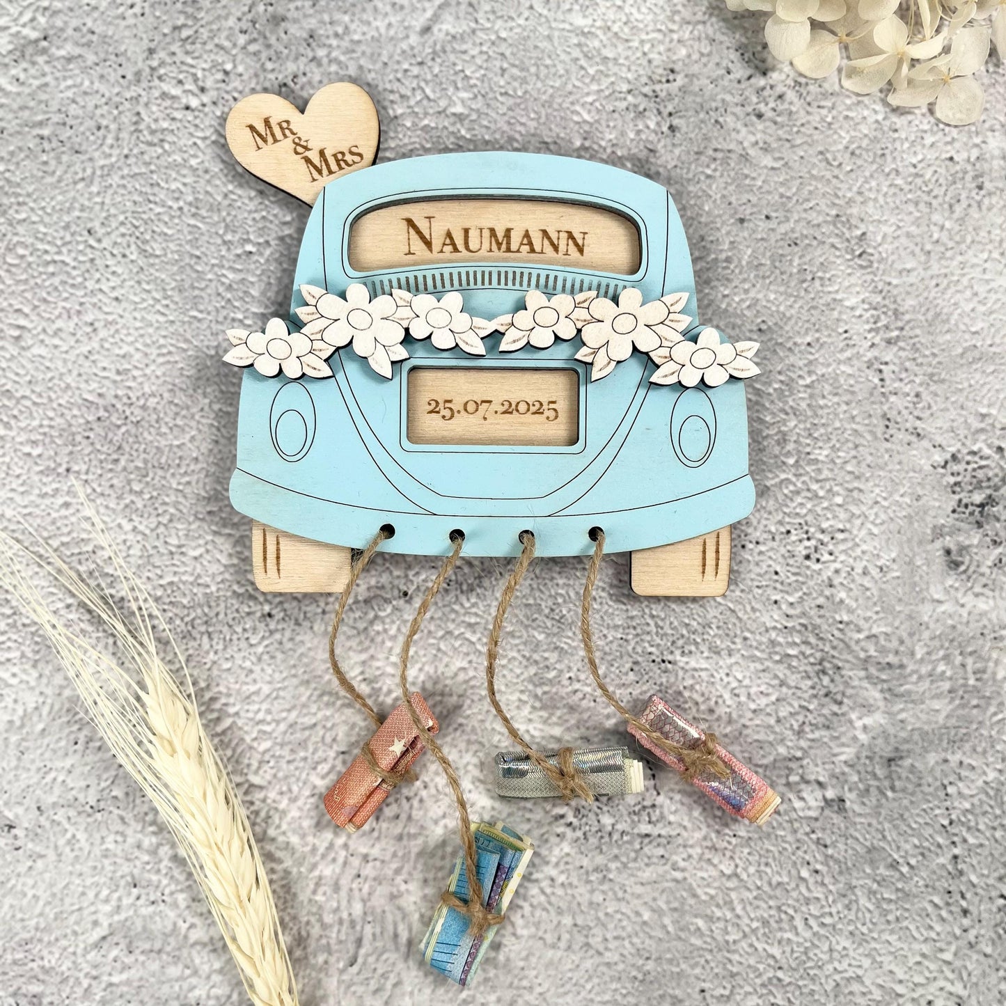 Hochzeitsauto Geldgeschenk aus Holz – personalisiertes Hochzeitsgeschenk mit Namen & Datum