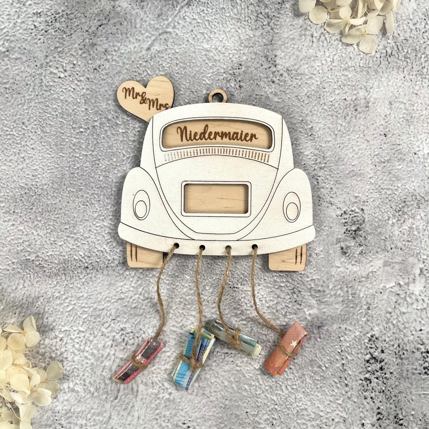 Hochzeitsauto Geldgeschenk aus Holz – personalisiertes Hochzeitsgeschenk mit Namen & Datum