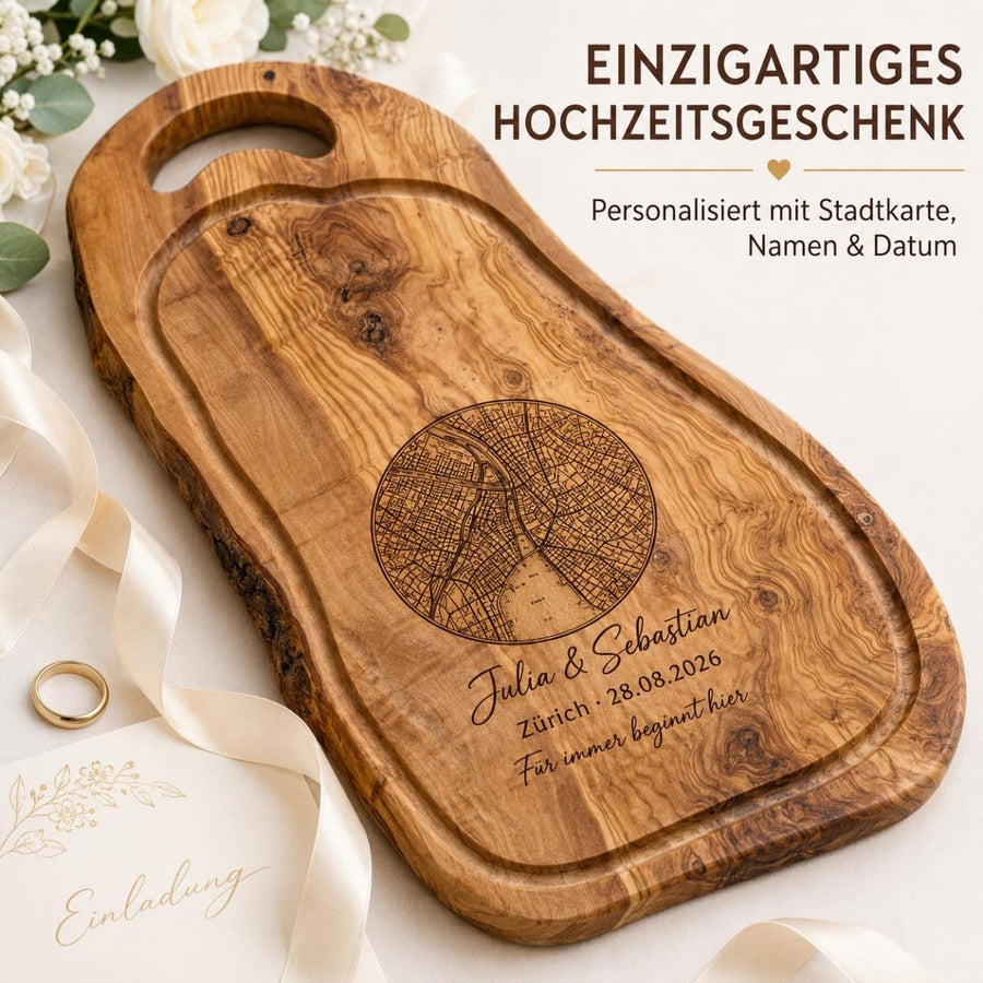 Olivenholzbrett mit gravierter Stadtkarte als Geschenk zur Silberhochzeit