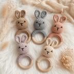 Baby-Rassel Hase Modern personalisiert – Draufsicht auf die Rassel