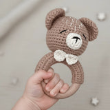 Baby Rassel personalisiert & gehäkelt | Greifling | Brauner Bär - LaserArt Germany