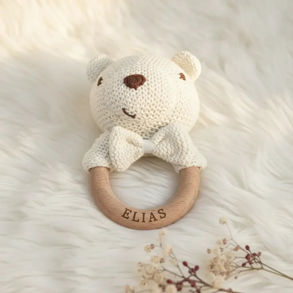 Baby Rassel personalisiert & gehäkelt | Greifling | weisse Tiere - LaserArt Germany