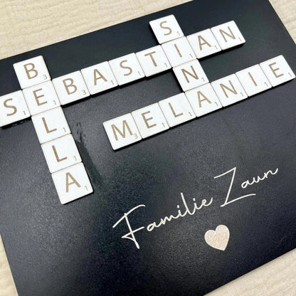 Familien Scrabble | Personalisiertes Geschenk für die Familie - LaserArt Germany