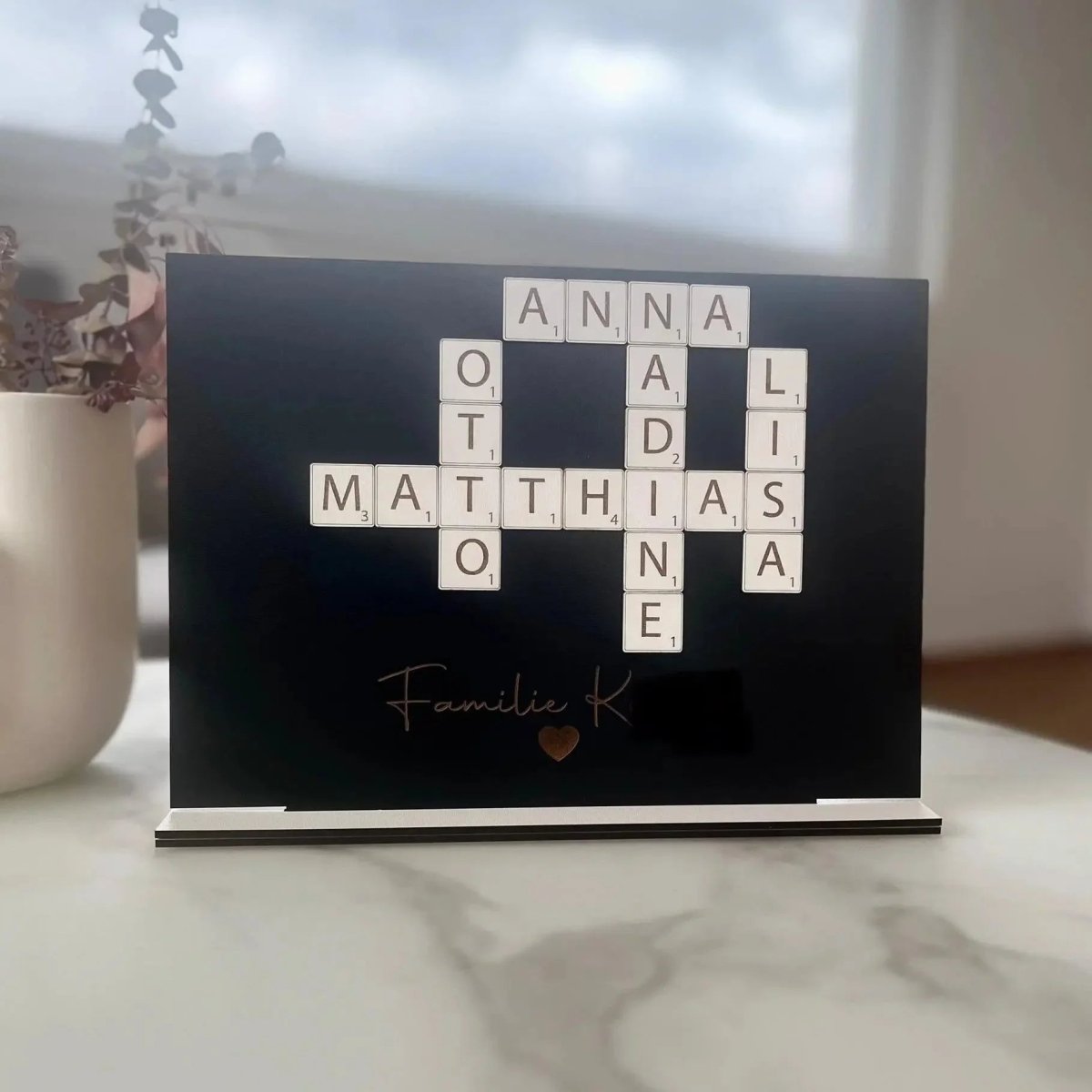 Familien-Scrabble aus Holz – In der Geschenkverpackung