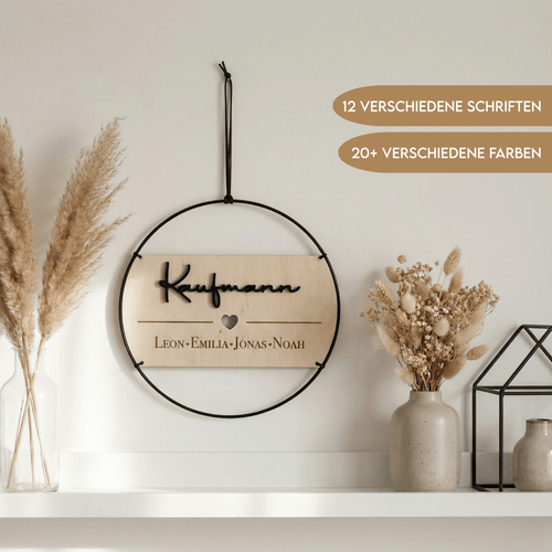 Familienschild personalisiert aus Holz und Metall | Türkranz Familienschild - LaserArt Germany