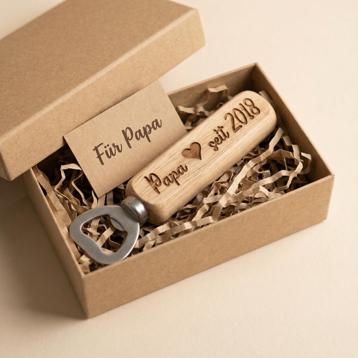 Flaschenöffner Papa personalisiert – Geschenk für Papa aus Holz mit Gravur - LaserArt Germany