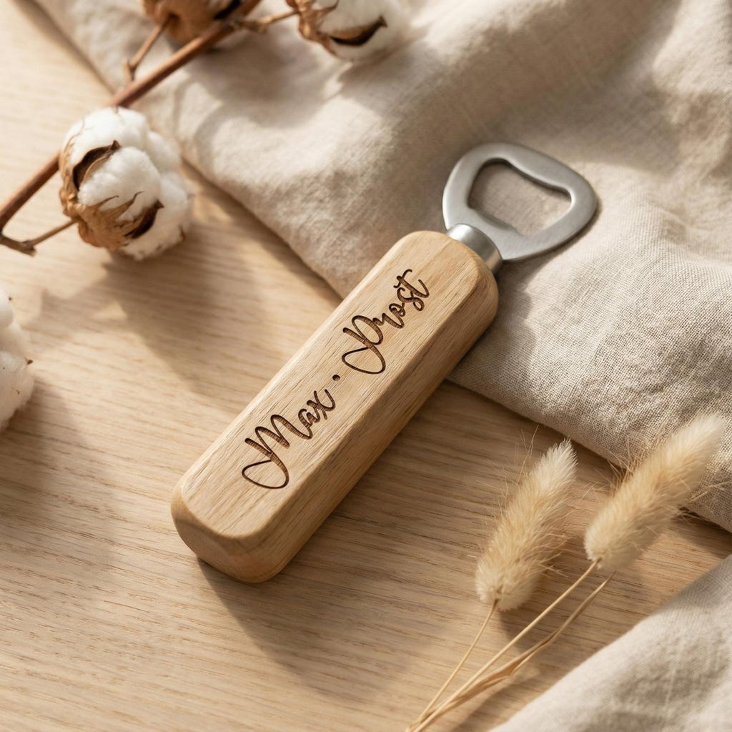 Flaschenöffner personalisiert – Geschenk für Männer aus Holz mit Gravur - LaserArt Germany
