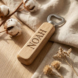 Flaschenöffner personalisiert – Geschenk für Männer aus Holz mit Gravur - LaserArt Germany