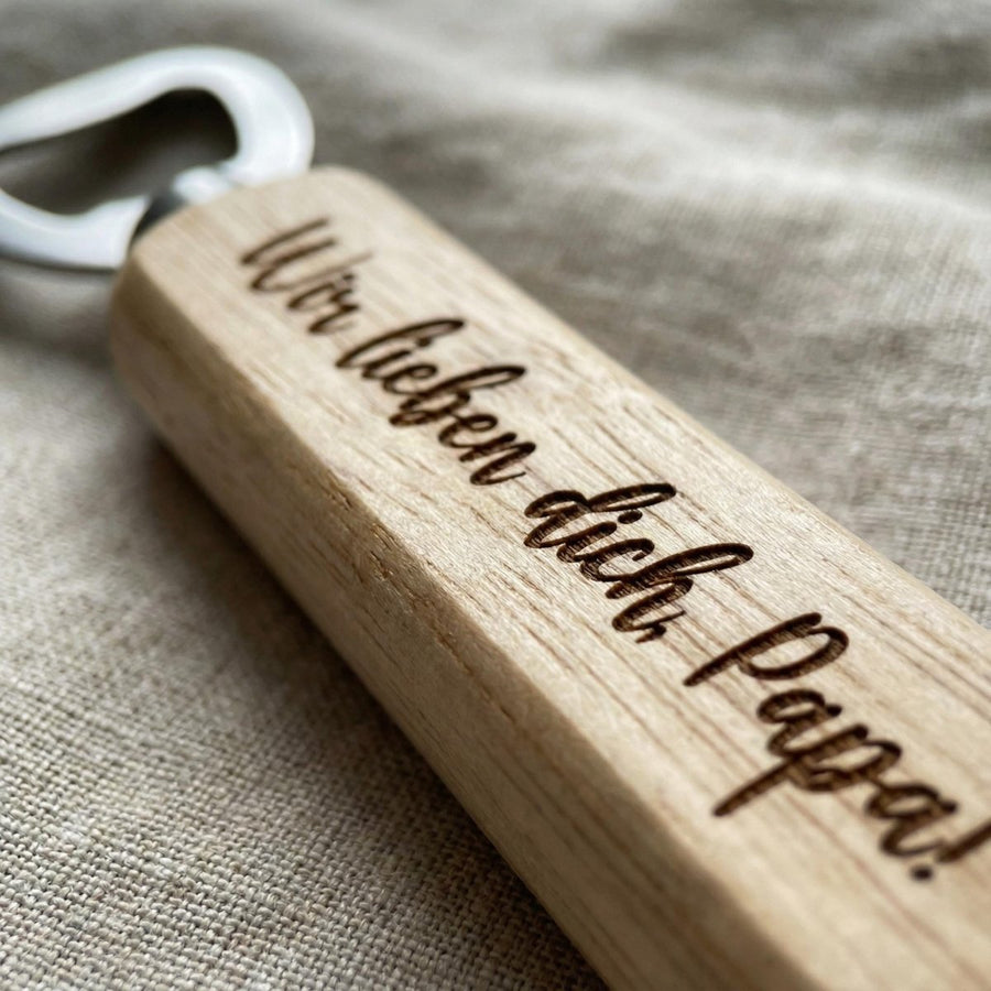 Flaschenöffner Vatertag personalisiert – Vatertagsgeschenk für Papa aus Holz - LaserArt Germany