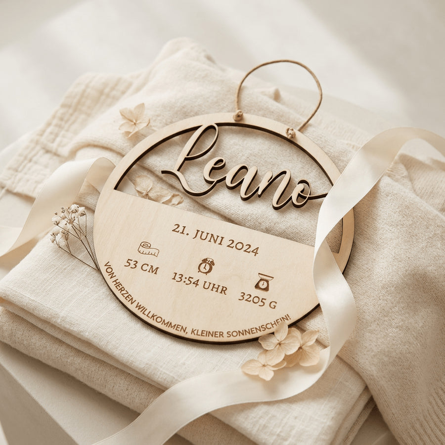 Geburtsschild aus Holz mit Name und Daten | Geburt - LaserArt Germany
