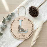 Geburtsschild aus Holz personalisiert | 3D - Monogramm mit Rose & Daten zur Geburt - LaserArt Germany