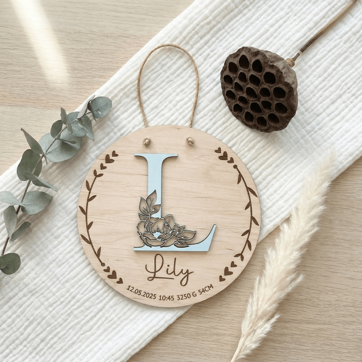 Geburtsschild aus Holz personalisiert | 3D - Monogramm mit Rose & Daten zur Geburt - LaserArt Germany