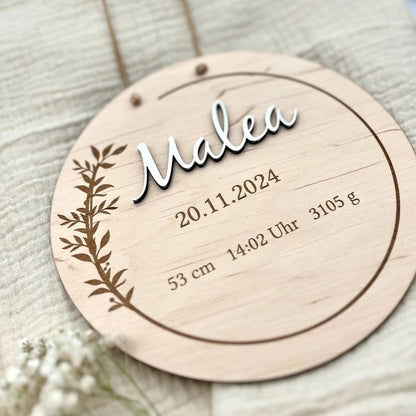Geburtsschild aus Holz personalisiert mit Name und Daten - LaserArt Germany