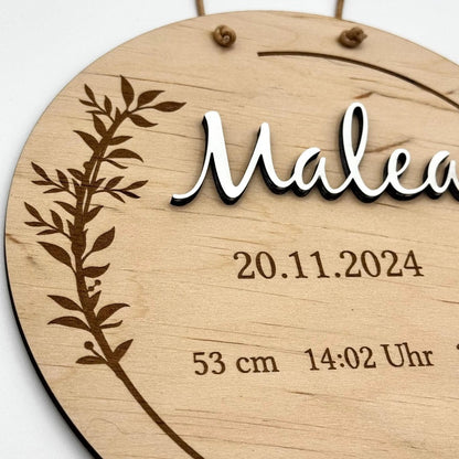 Geburtsschild aus Holz personalisiert mit Name und Daten - LaserArt Germany