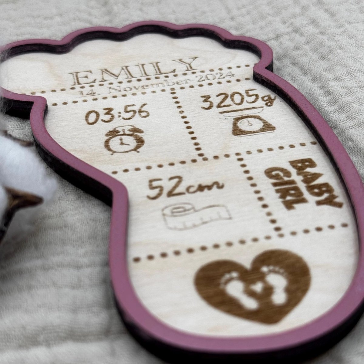 Geburtsschild Flasche | Geschenk zur Geburt personalisiert aus Holz - LaserArt Germany