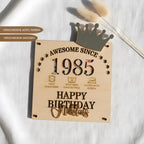 Geldgeschenk aus Holz zum runden Geburtstag personalisiert – Hauptansicht