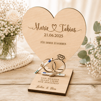 Geldgeschenk zur Hochzeit aus Holz – graviertes Herz mit Ringen und Geldschein