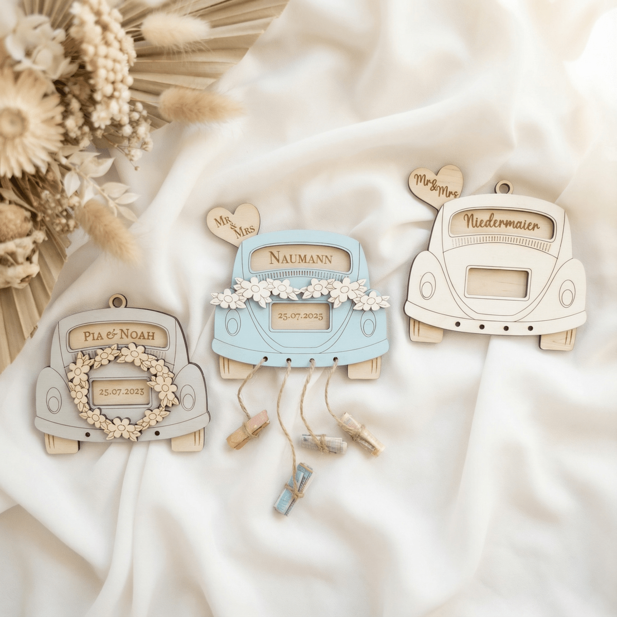 Geldgeschenk zur Hochzeit aus Holz – personalisiertes Hochzeitsauto - LaserArt Germany