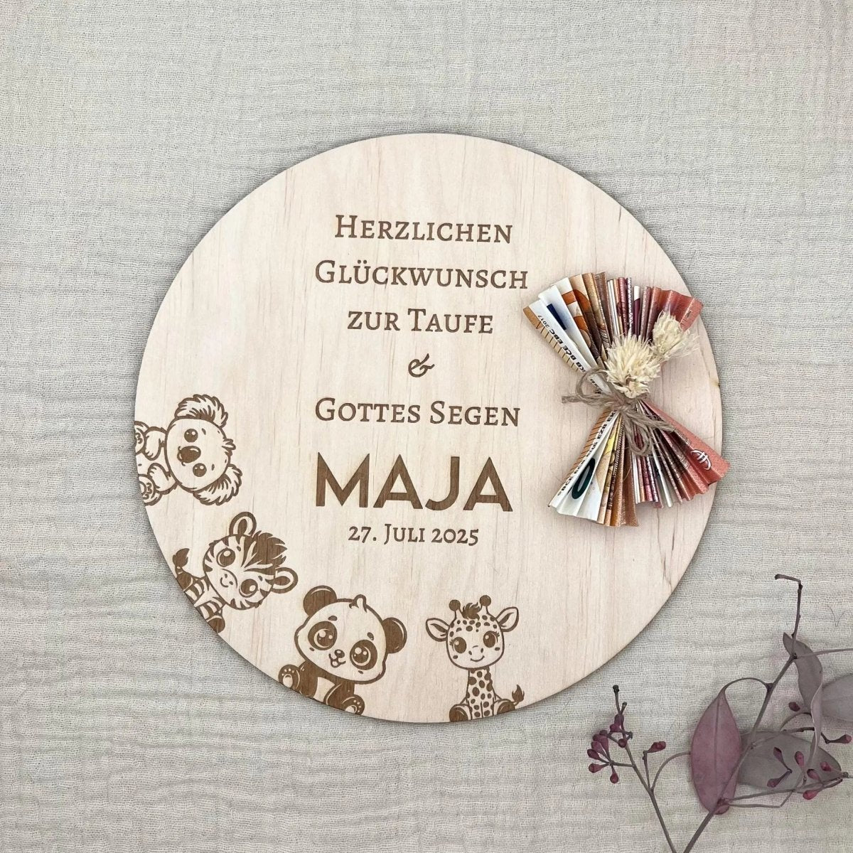 Geldgeschenk zur Taufe aus Holz personalisiert – mit Name, Datum & Spruch - LaserArt Germany
