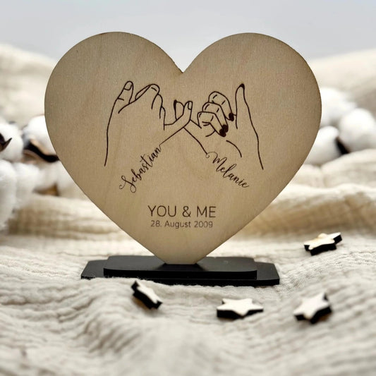 Geschenk zum Hochzeitstag | Hand - in - Hand Motiv mit Namen - LaserArt Germany