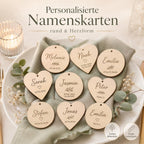 Holzanhänger personalisiert graviert Platzkarten Hochzeit – Detailaufnahme der Namensgravur