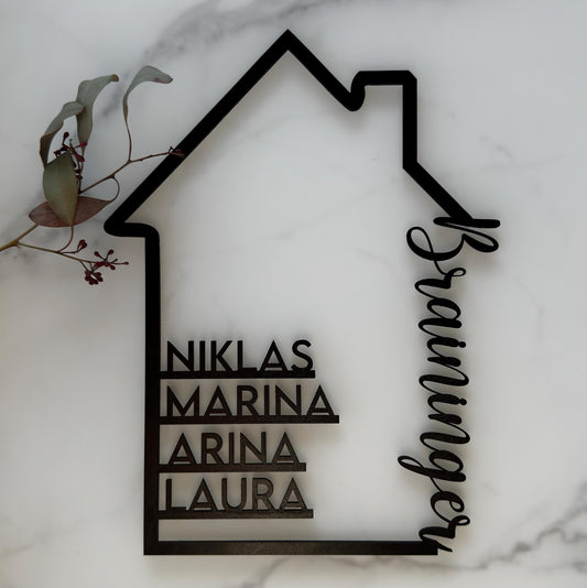 Familienschild Holz Hausform personalisiert – mit Namen & Vornamen | Geschenk Einzug, Hochzeit & Hausbau