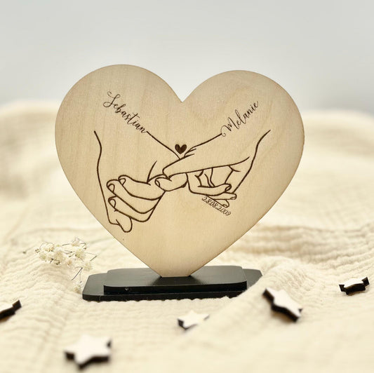 Herz-Dekor Hand-in-Hand Motiv – personalisiertes Geschenk für Paare