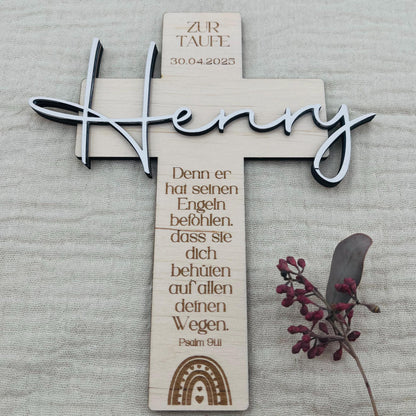 Taufkreuz aus Holz personalisiert – Geschenk zur Taufe, Kommunion & Geburt
