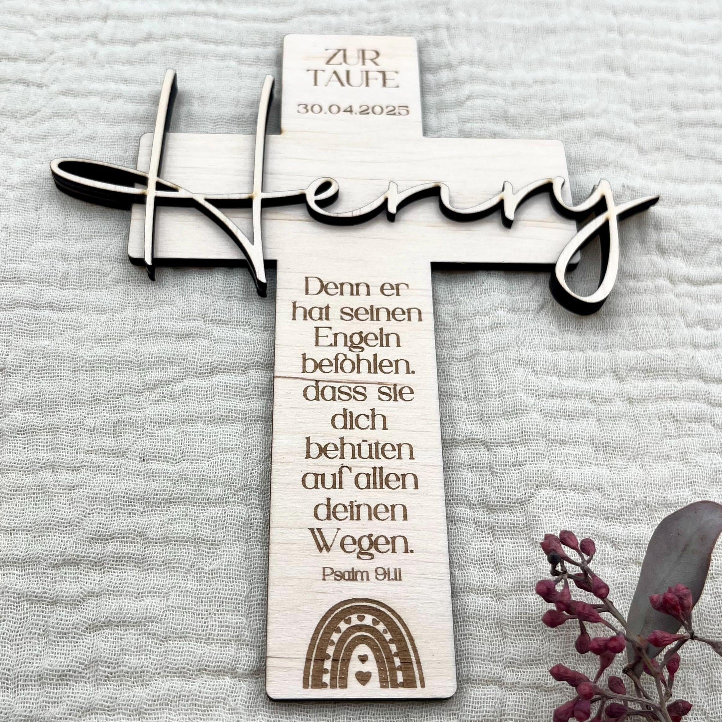 Personalisiertes Taufkreuz aus Holz – Geschenk & Erinnerung