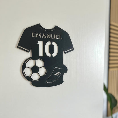 Fußball Namensschild aus Holz personalisiert – Kinderzimmer Türschild mit Trikot & Nummer