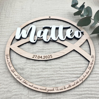 Taufschild aus Holz personalisiert – rundes Geschenk mit Fischsymbol & 3D-Namen